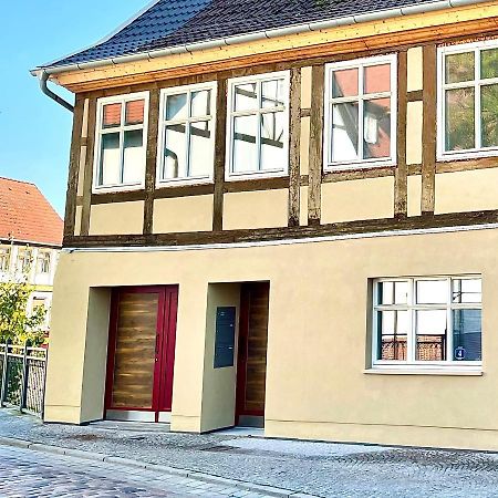 Stilvolle, Zentrale Ferienwohnung Bocksbruecke Mit Parkplatz Salzwedel Exterior photo
